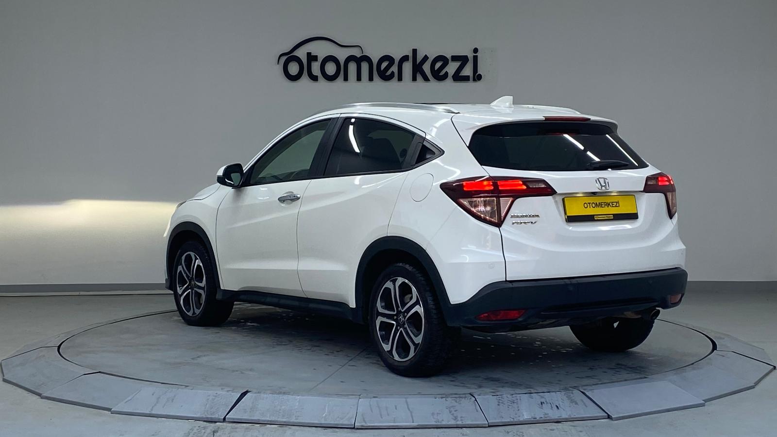 HONDA HR-V 4